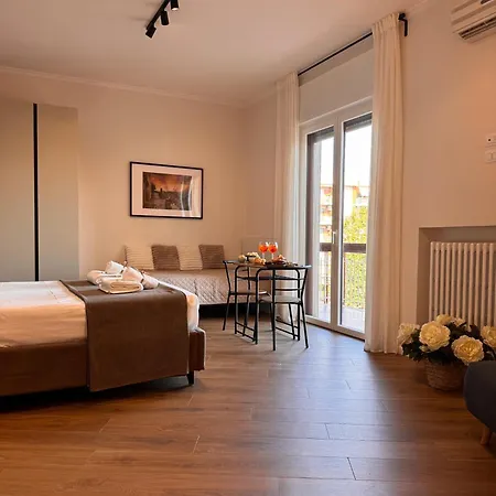 Fara Rooms - Quiet & Elegant Home In Bari バーリ