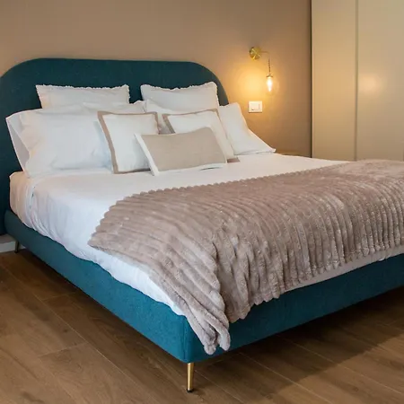 Fara Rooms - Quiet & Elegant Home In Bari * バーリ