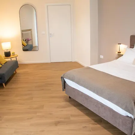 Fara Rooms - Quiet & Elegant Home In Bari *