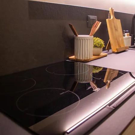 Fara Rooms - Quiet & Elegant Home In Bari * バーリ