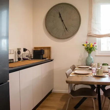 Fara Rooms - Quiet & Elegant Home In Bari バーリ